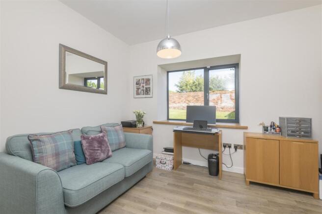 Study / Bedroom 4 / Snug