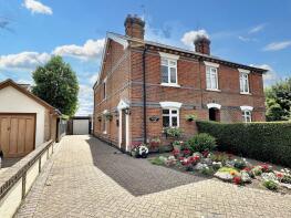53, Bluebell Wood, Billericay CM12 0ES