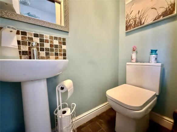 3 bed Detached for sale Image 5