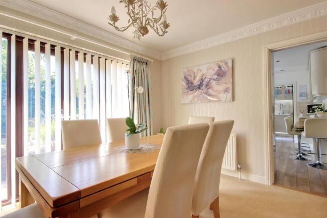 3 bed Detached for sale Image 7