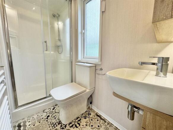 2 bed Not Specified for sale Image 8