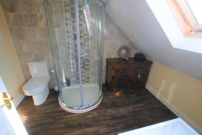 Donne shower.jpg