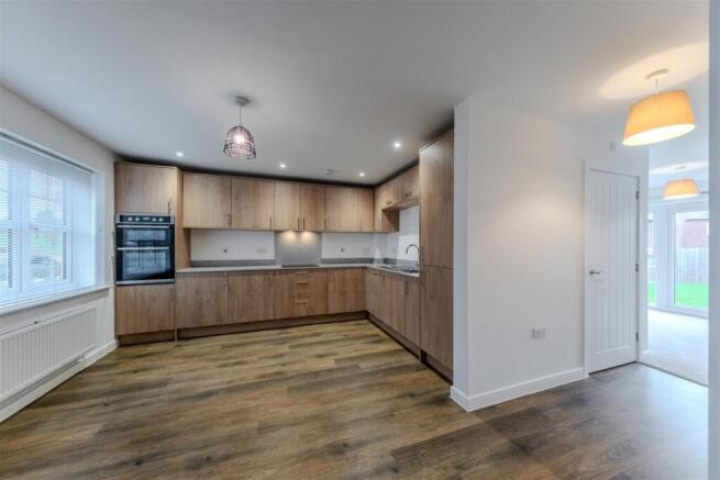 21 Waterfield Road-001.jpg