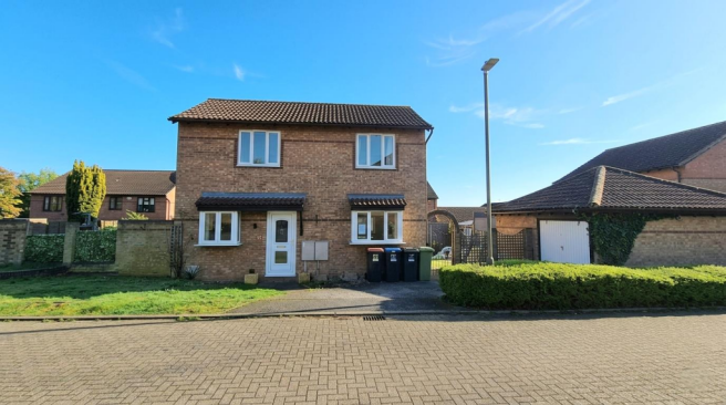 Kelso Close, Bletchley, Milton Keynes photo 2