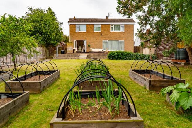 Generous gardens