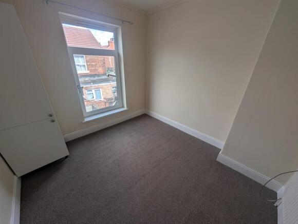 2 bed House to rent Image 8