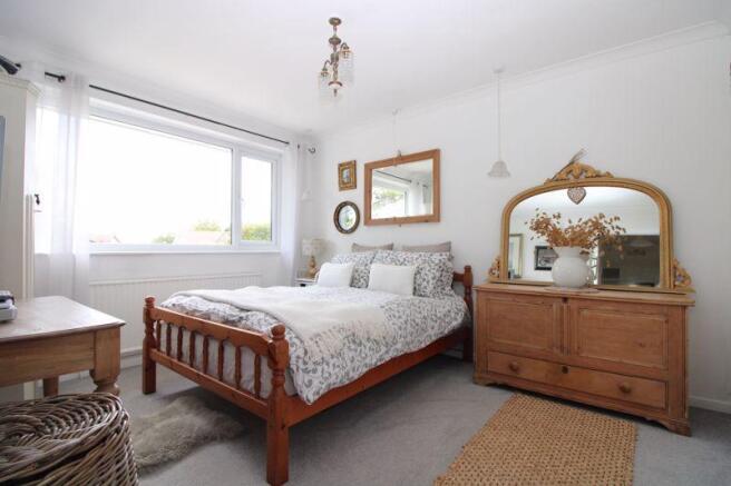 DOUBLE BEDROOM