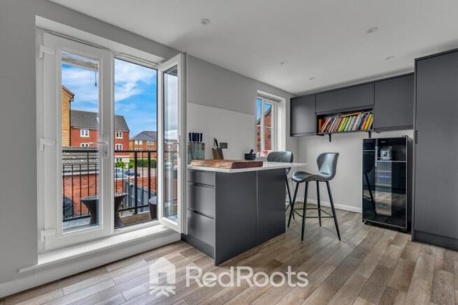 4 bed Town House for sale Image 4