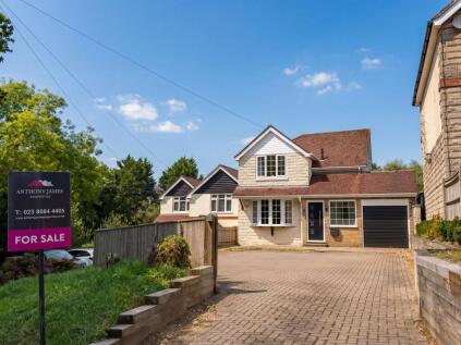 Blackfield Road, Fawley, SO45