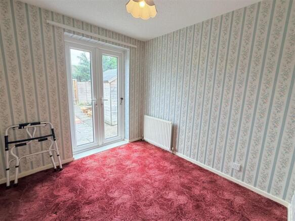 2 bed Semi-Detached Bungalow for sale Image 5
