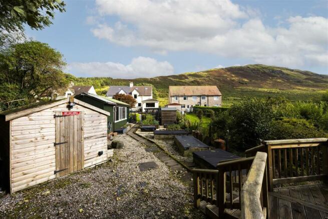 10_CROSSHOUSE_RD_CAMPSIE_GLEN_009.JPG