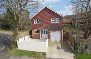 19, Harecombe Rise, Crowborough TN6 1LX