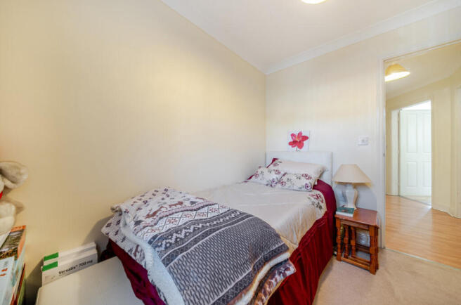 2 bed Flat for sale Image 11