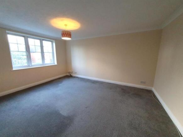 Lounge from door.jpg