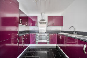 Flat 4, 16 Manor House Court, Golden Manor, London W7 3EG