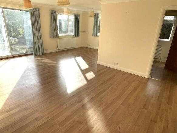 Sitting Room.JPG