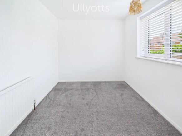 3 bed Terraced for sale Image 11