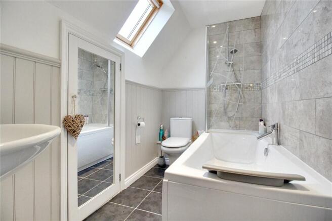 En-Suite 2