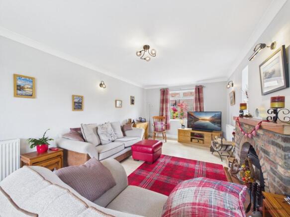 3 bed Chalet for sale Image 7