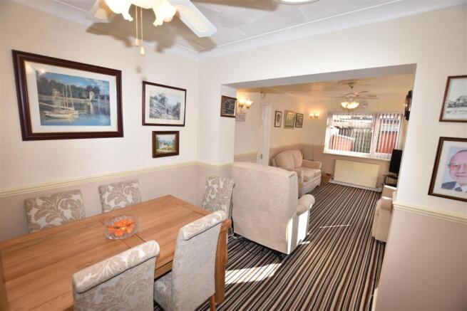 Dinning Area / Lounge
