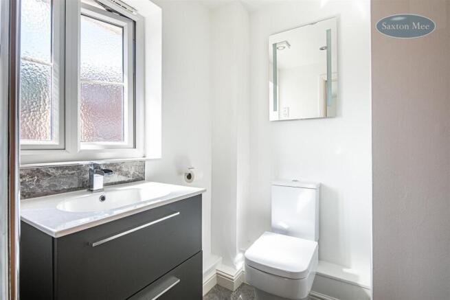 4 bed Detached for sale Image 12