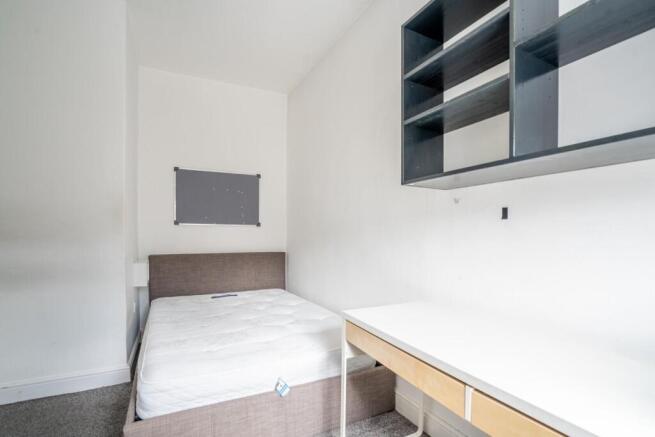 2 bed Terraced for sale Image 8