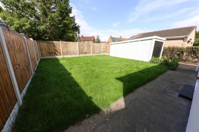 2 bed Detached Bungalow for sale Image 4