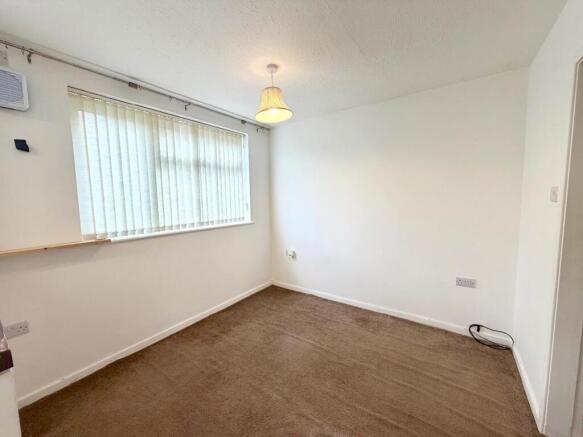3 bed Terraced for sale Image 5