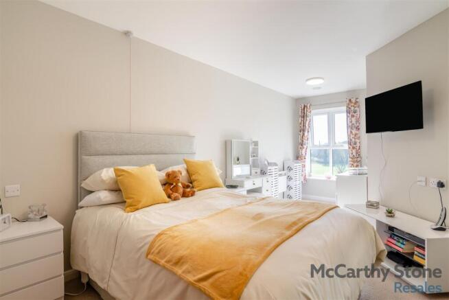 8642998-interior01.jpg