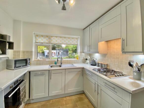 Gardner Rd - kitchen