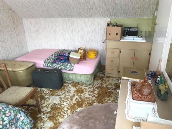 Bed 2.JPG