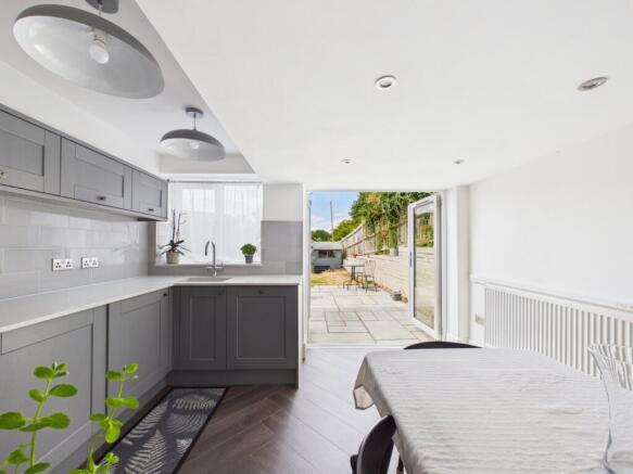 Kitchen/Breakfast