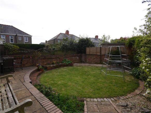 Photo 6