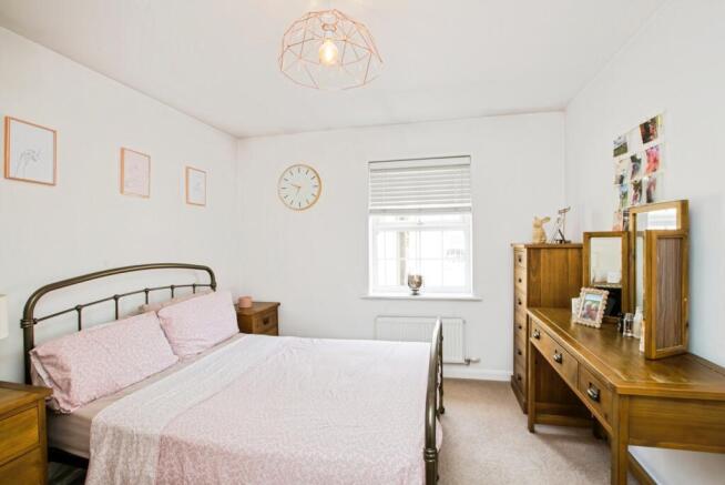 4 bed Detached for sale Image 7