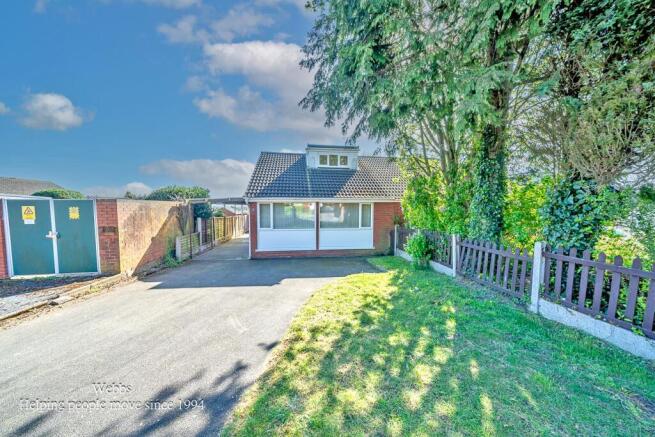 4-bed semi-detached on Viewfield Avenue, Hednesford, Cannock, £150,000