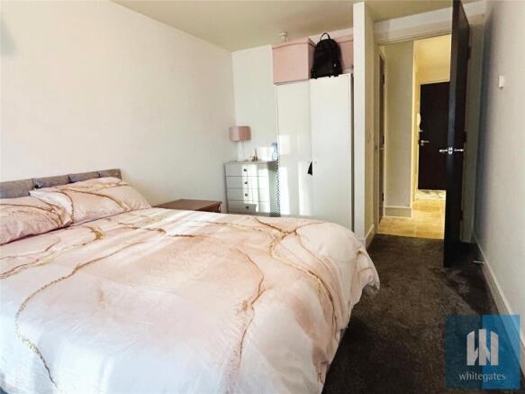 1 bed Apartment to rent Image 5