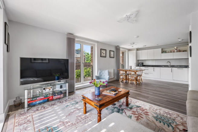 Eastwoodhill Grove, Giffnock photo 4