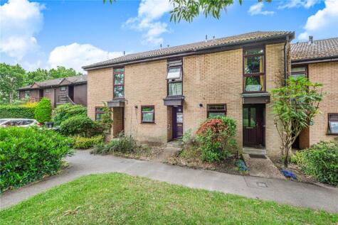 Raglan Road, Knaphill, Woking, Surrey, GU21