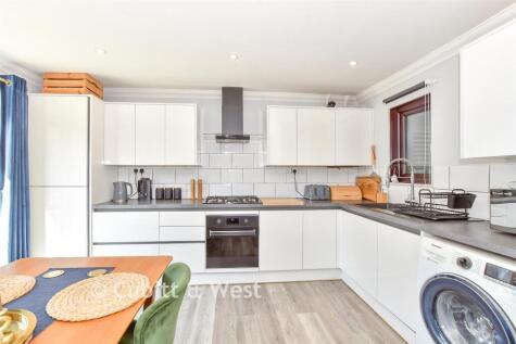 Martlet Close, Chichester, West Sussex