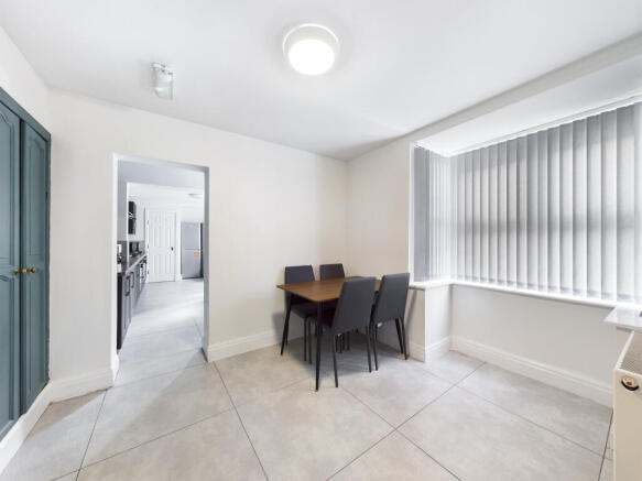 House Share to rent Image 6
