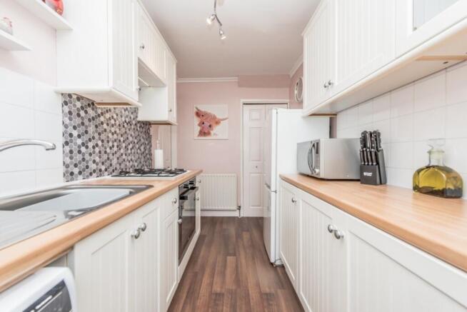 3 bed Terraced for sale Image 7