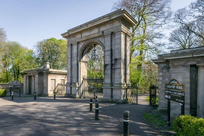 Plantation Gates