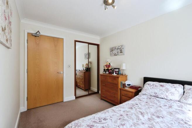 2 bed Apartment for sale Image 8