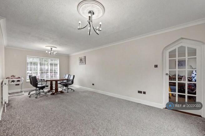 Living Room & Lounge