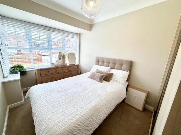 2 bed Semi-Detached Bungalow for sale Image 10