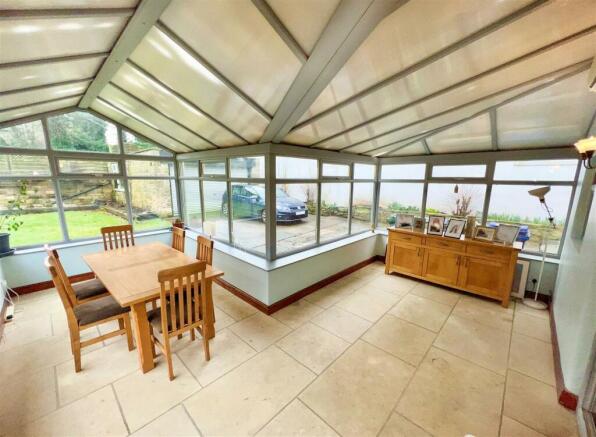 'L' SHAPED CONSERVATORY