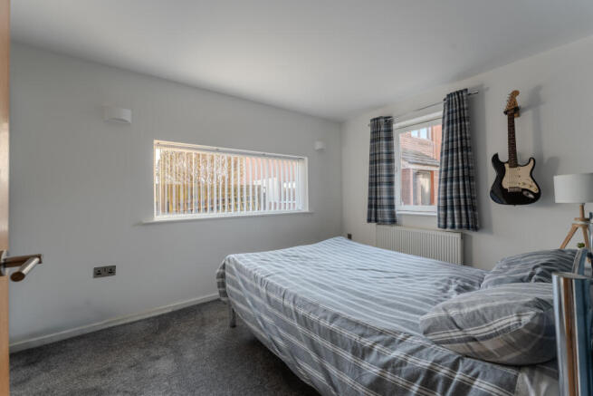 2 bed Flat for sale Image 9