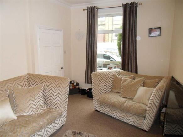 LOUNGE CONT