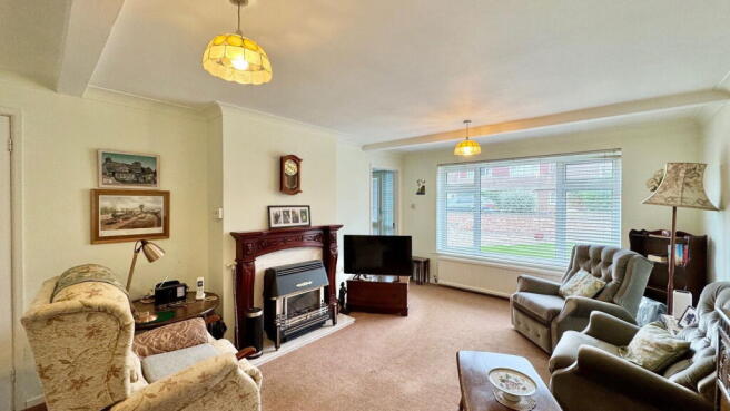 Elmhurst Road, Thatcham, RG18 3DH photo 4