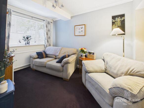 4 bed Semi-Detached for sale Image 8